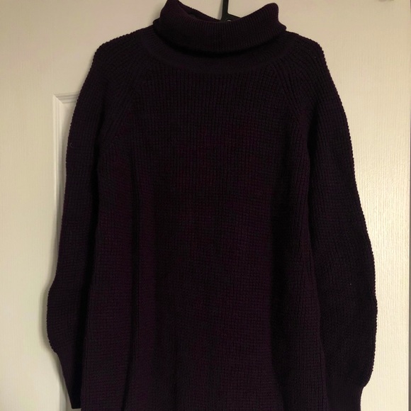 Wilfred Free - Long Turtleneck